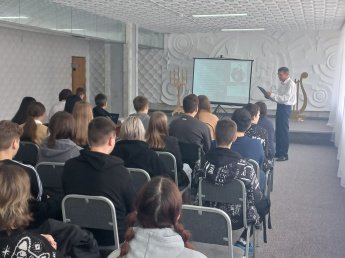 Вечер литературного портрета "Один день с писателем"