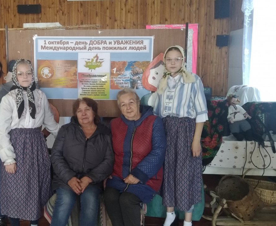 Праздничная программа «Праздник молодых душой»