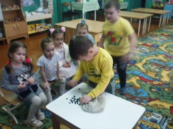 Познавательно – развлекательная программа «Святые вечера»