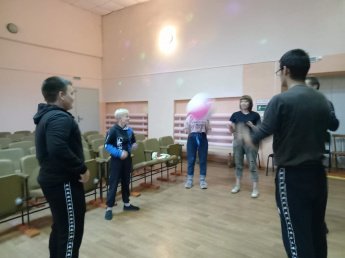 Игровая  программа  «Чемпионат весёлого мяча»