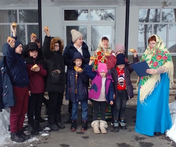 Фольклорные посиделки «Веселая трель жаворонков»