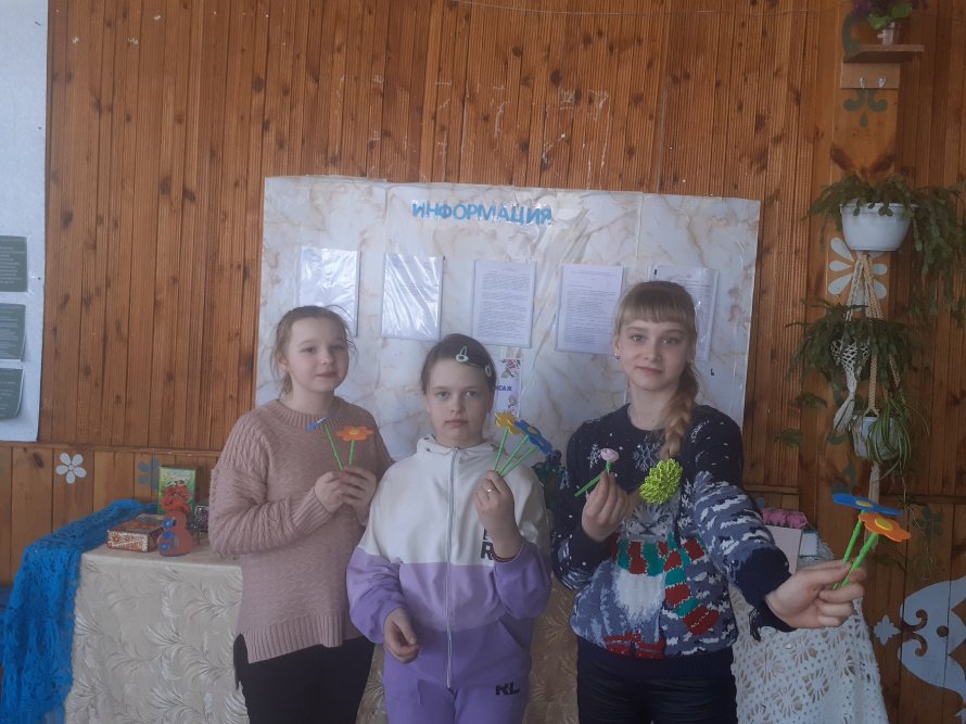 Час творчества «Цветок в подарок»