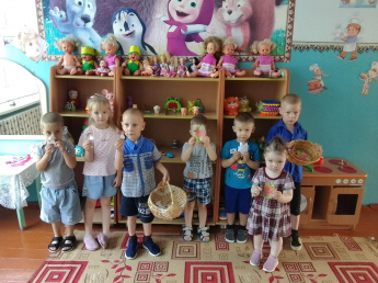 Громкое чтение сказки В. Даля «Война грибов с ягодами»