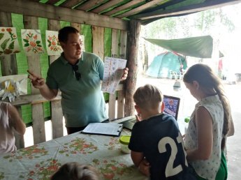 Познавательный час «Мир шахмат»
