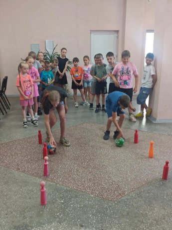 Игровая программа «День наоборот»