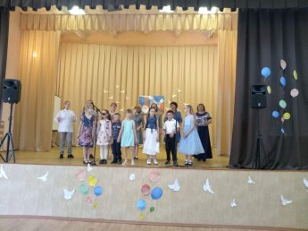 Литературно-музыкальная композиция «Ромашковая Русь»