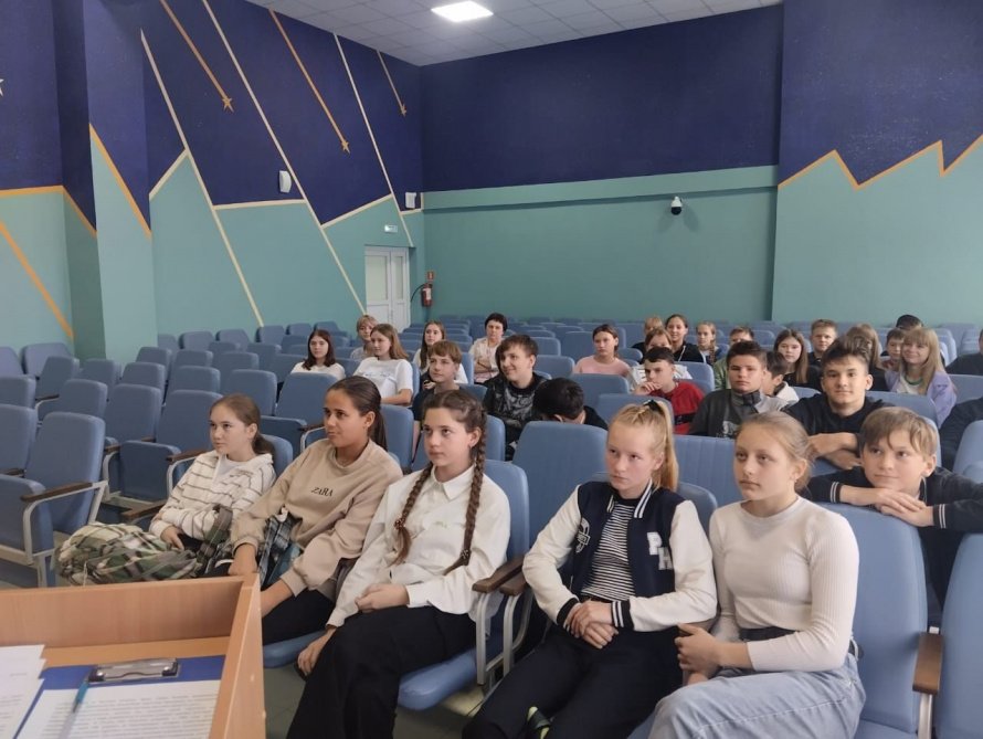 Познавательный час «История почты»