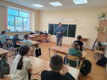 Познавательный час «Семейные ценности»