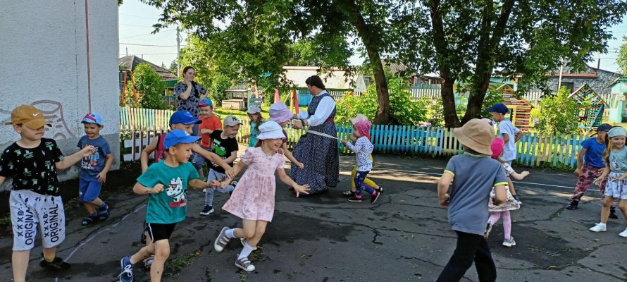 Игровая программа «Развлекалки от скакалки»