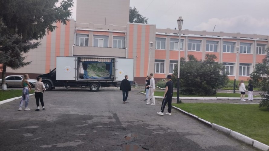 Дискотечная программа «Ведь молодость только одна»