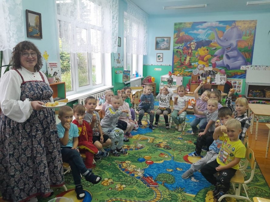 Посиделки «Спас - гостинцев припас»