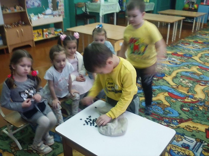 Познавательно – развлекательная программа «Святые вечера»
