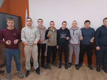 Мастер-класс "Своих не бросаем!"