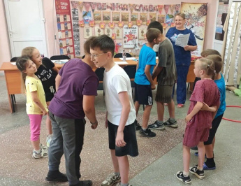 Игровая программа "Давайте дружить!"