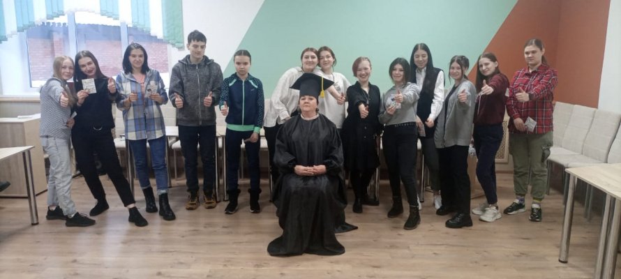 Конкурсная программа «Студенческие вопросики, ответики»