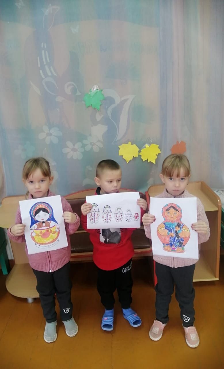Познавательно-игровая программа "Русская матрёшка - символ Родины моей!"