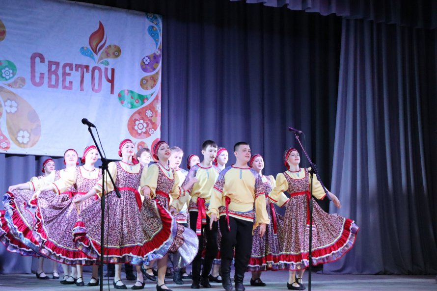 Праздничная программа «От сердца к сердцу»