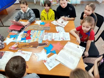 Патриотический час "Огонёк памяти"