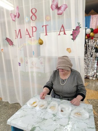 Праздничный вечер «Сияние женских глаз и мамина улыбка»