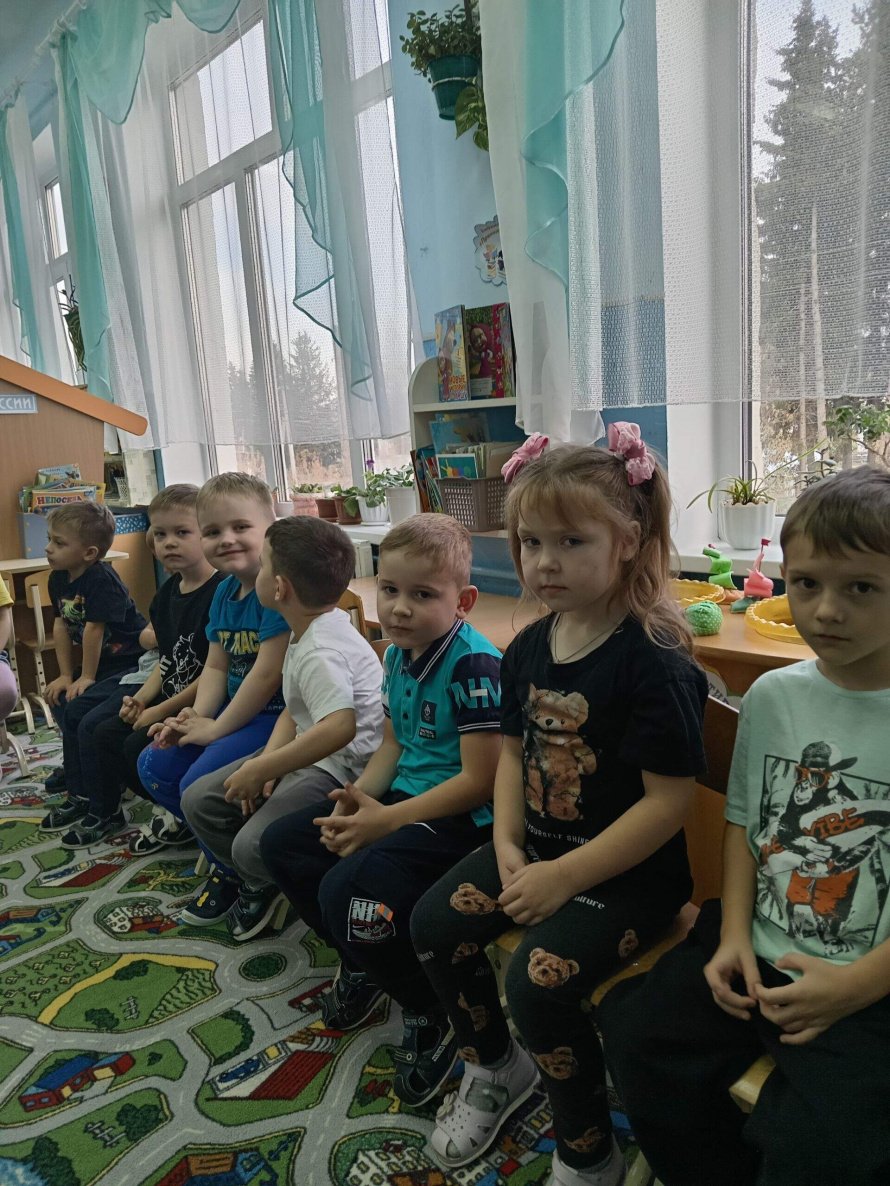 Познавательный час "Быть умным - это круто"