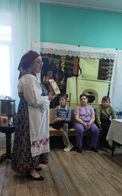Познавательная программа «Мы живы – пока живут наши традиции»