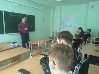 Информационный час «О, великий Ползунов»