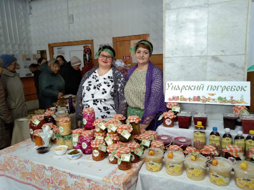Районная ярмарка-продажа "Золото родной земли"