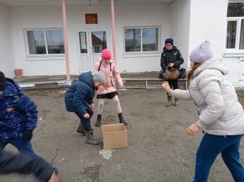 Спортивно-игровая программа "Здоровому - всё здо́рово"