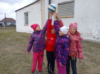 Спортивно-игровая программа «Мой весёлый мяч»