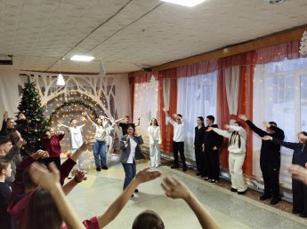 «Старый конь Новый год не испортит»