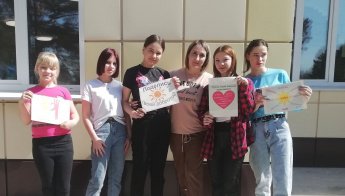 Беседа «От улыбки станет всем светлей!»
