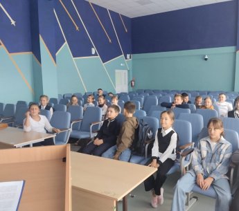 Познавательный час «Что такое туризм?»