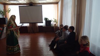 Познавательный час «К истокам народной культуры»