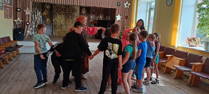 Программа по фольклору "Я частушки пропою про пимы и валенки"